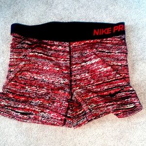 Nike Women's Pro Dri-FIT 3" Graphic Shorts (Size L, Used)